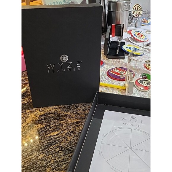 Wyze Planner Premium Edition – Undated Luxurious Weekly & Monthly Masculine ✨️ - Picture 1 of 9